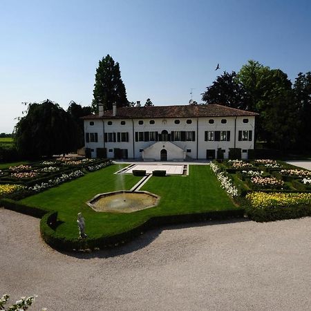 Borgo Dei Conti Della Torre Guest House Morsano al Tagliamento Екстериор снимка