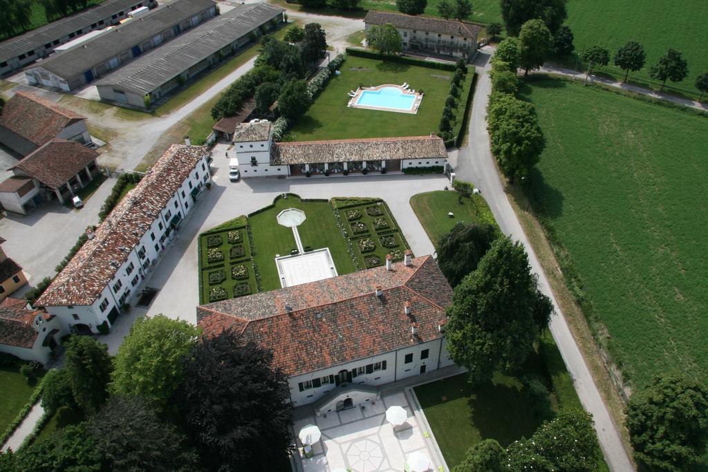 Borgo Dei Conti Della Torre Guest House Morsano al Tagliamento Екстериор снимка